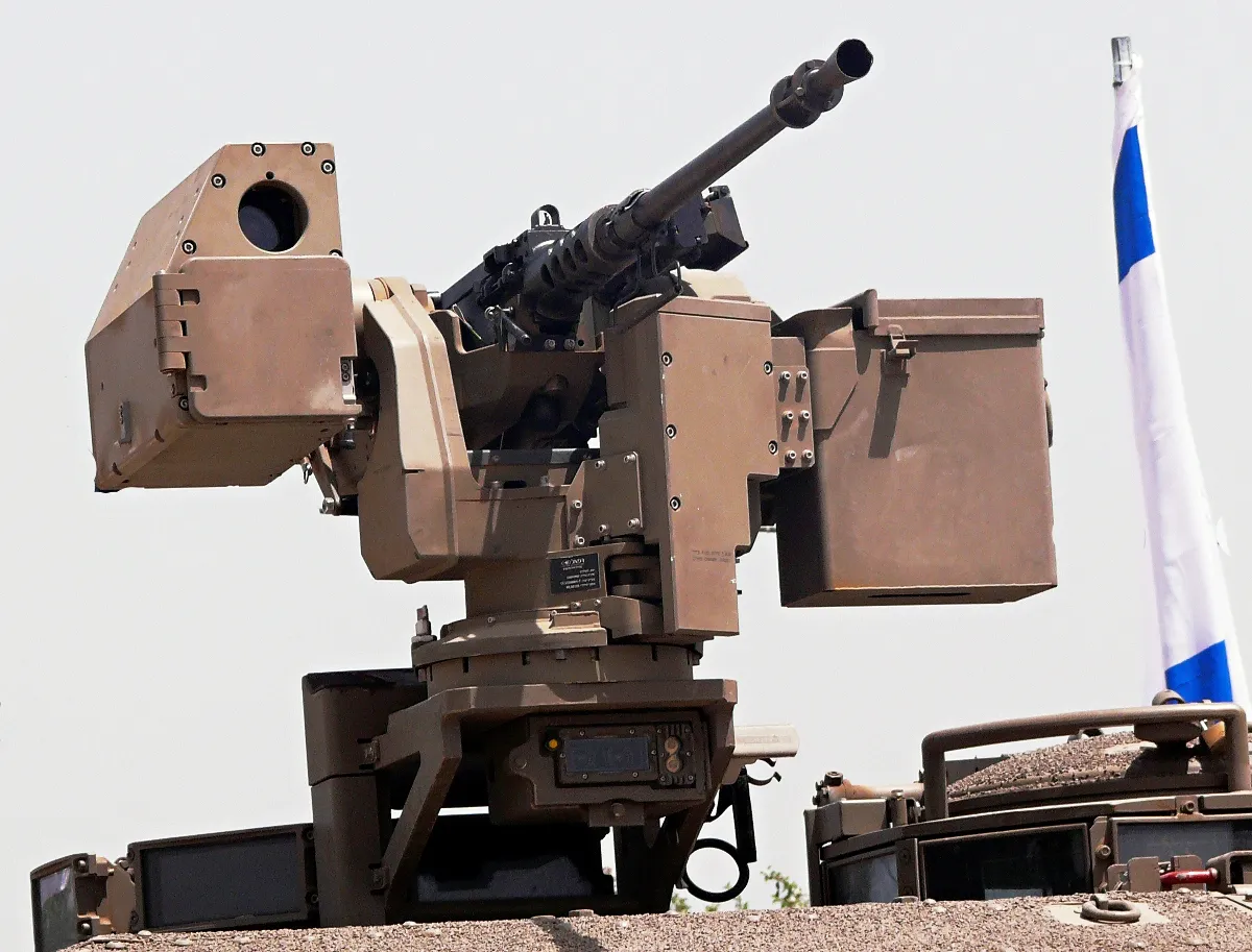 Israelilla on kauko-ohjattuja robottiaseita Gazan-rajallaan. Kuva Zachi Evenor.