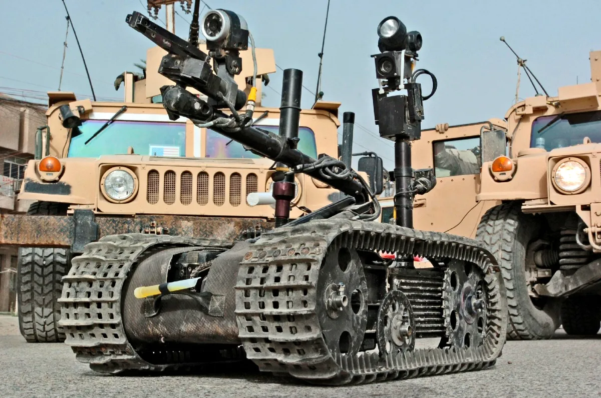 Yhdysvaltain käyttämän TALON-robotin aseistettu versio ei ole vielä saanut lupaa käydä taisteluja.