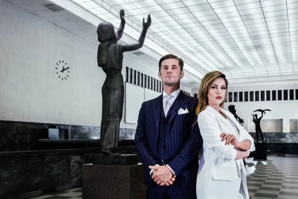 Pankkisali1-2ilmeet_MRKSeditoitu2