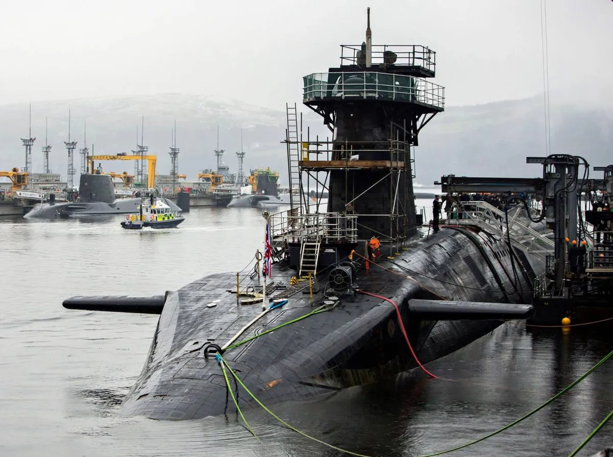 Britannialaisen HMS Vigilant -ydinsukellusveneen miehistöstä erotettiin yhdeksän jäsentä loppuvuonna 2017, kun he kärähtivät kokaiinista. <span class="typography__copyright">© Press Association / MVPhotos</span>