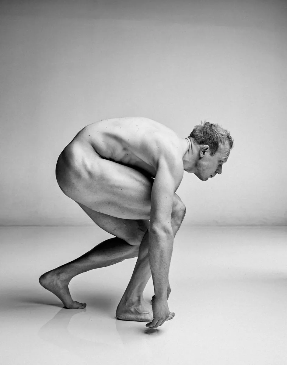 Pikaluistelija Pekka Koskela. Työvälineenä oma keho.