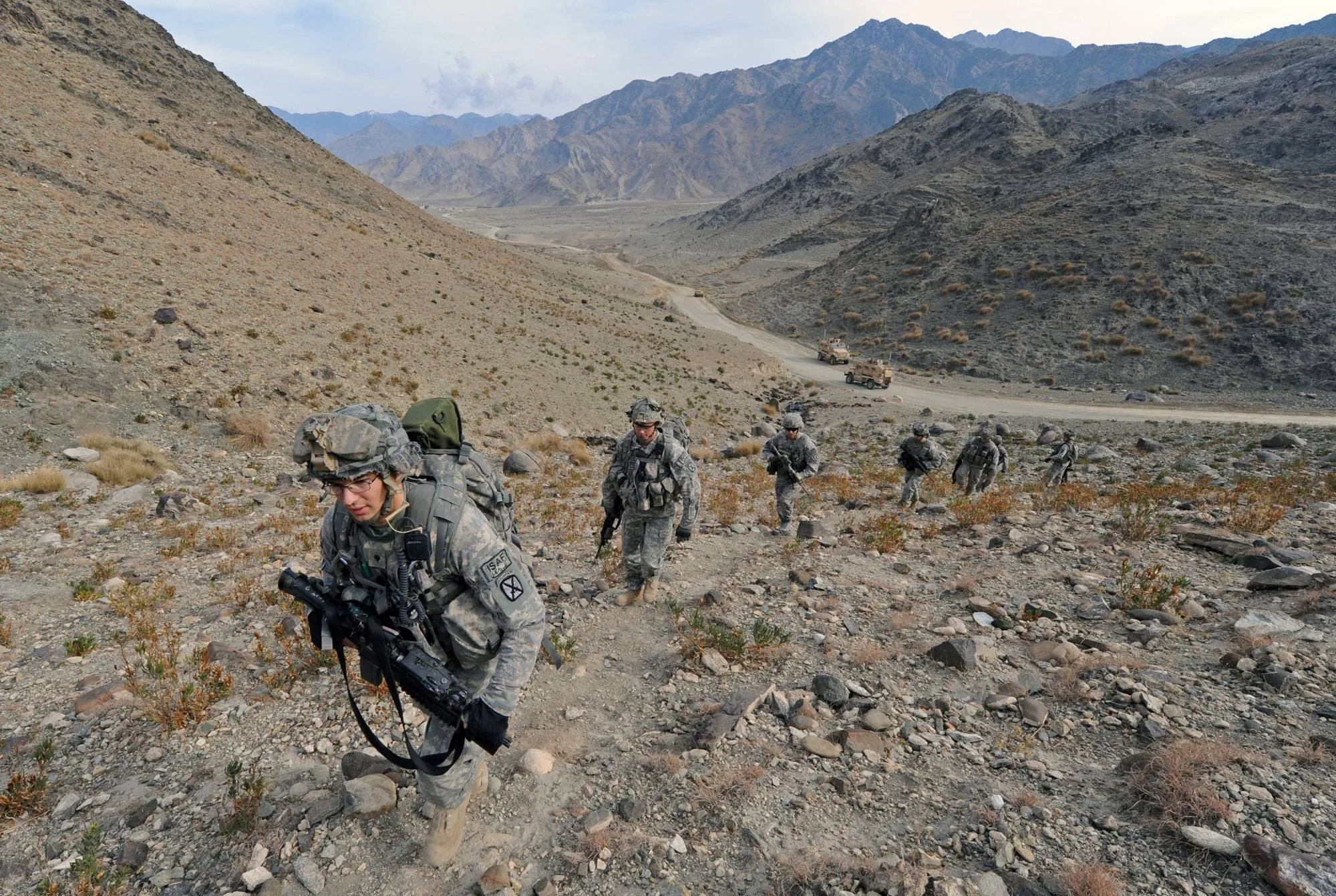 Yhdysvaltain joukkoja partioimassa Kunarin alueella Afganistanissa joulukuussa 2009.