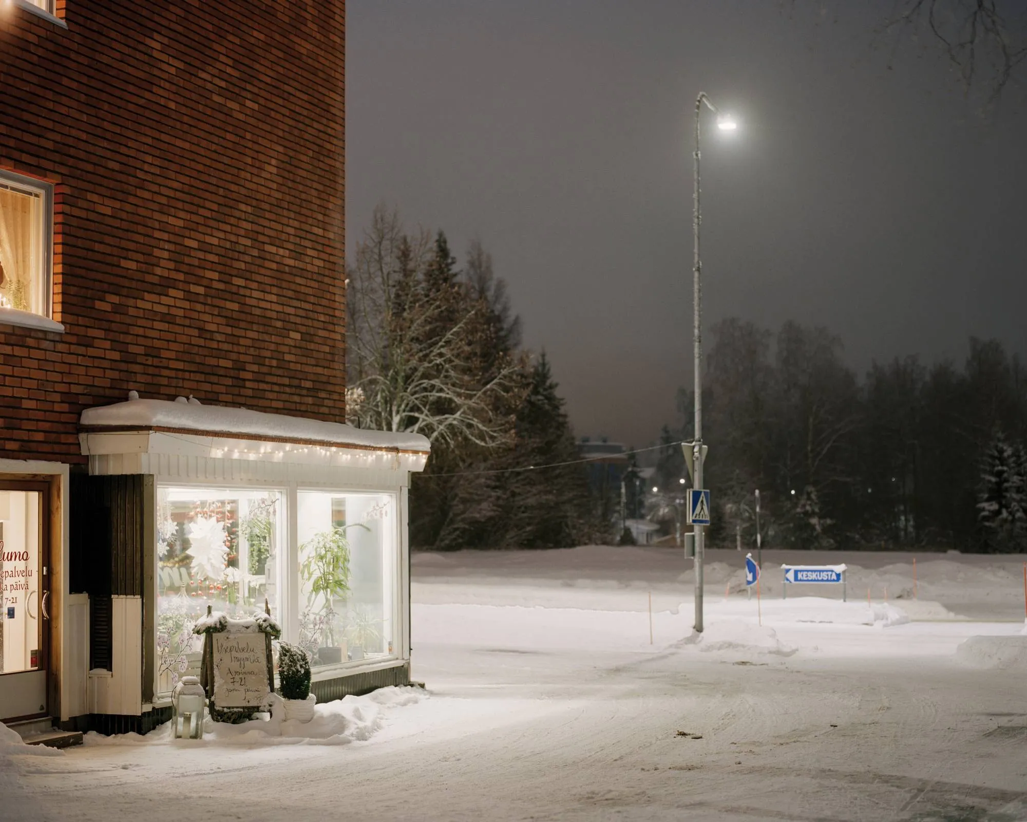 Simpele: Kukkia voi ostaa itsepalvelumyymälästä.