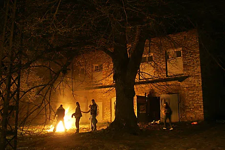 nuotio pärnun maantien varressa