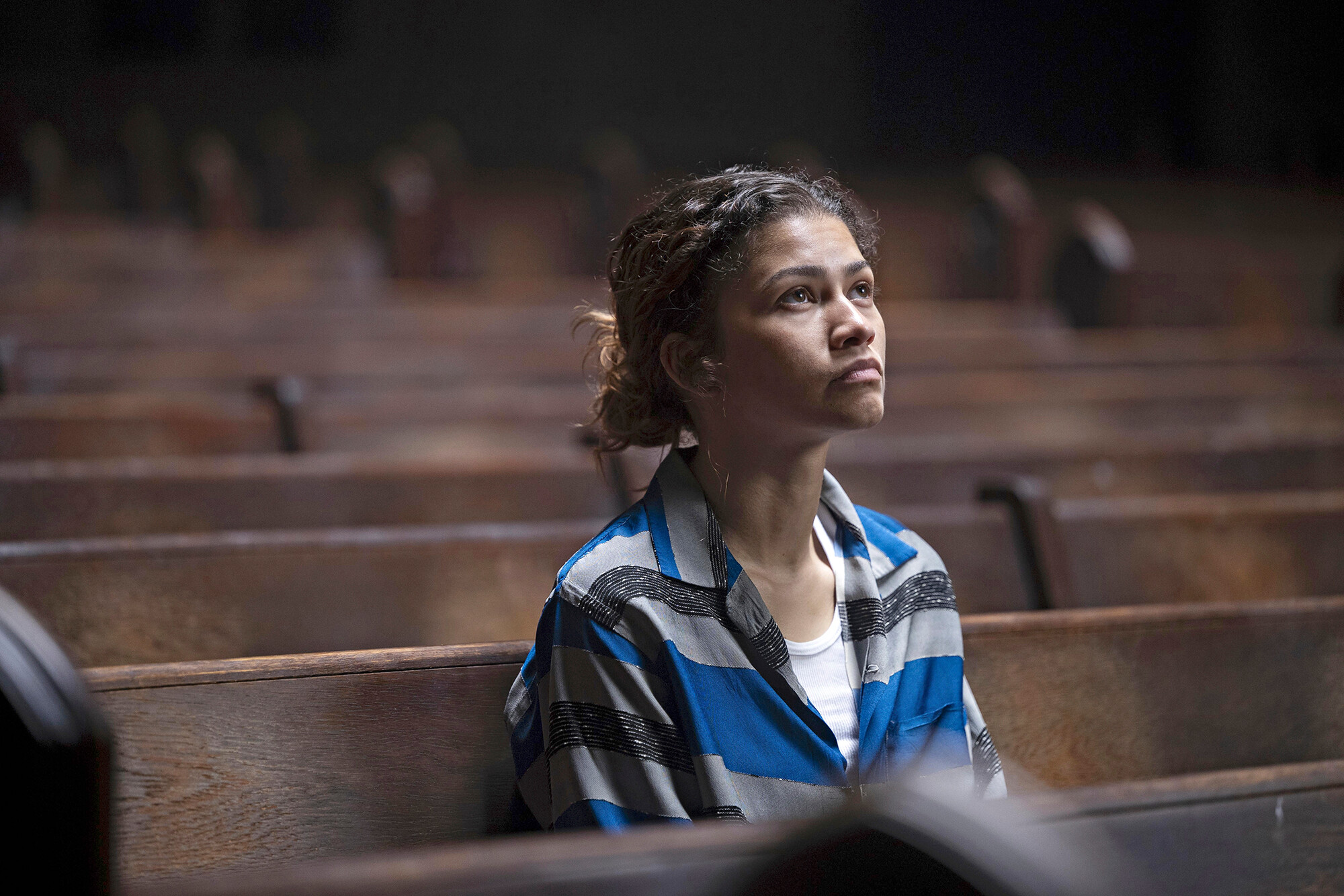 Euphoria-sarja on siunattu ja kirottu – Pääosanesittäjä Zendaya kannattelee järkyttävää kolmoskautta