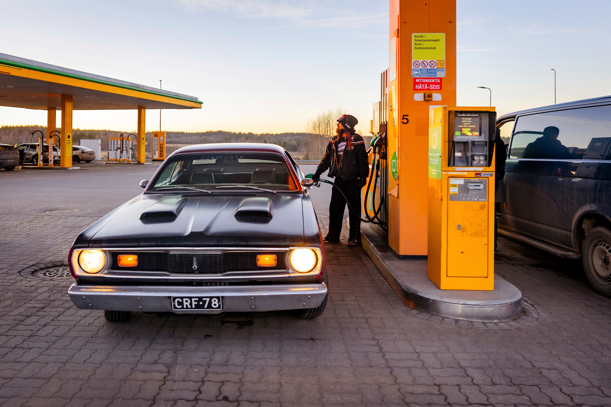 Bensan hinta nousi 20 prosenttia, tomaattien 50 – Missä kiivas tomaattikeskustelu?